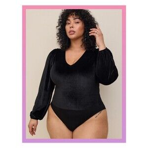 NWT Torrid 5X Deep Black Stretch Velvet V-Neck Long Blouson Sleeve Bodysuit